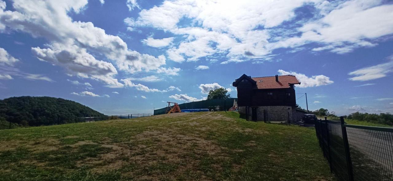 King'S Lodge Hrašćina Bagian luar foto